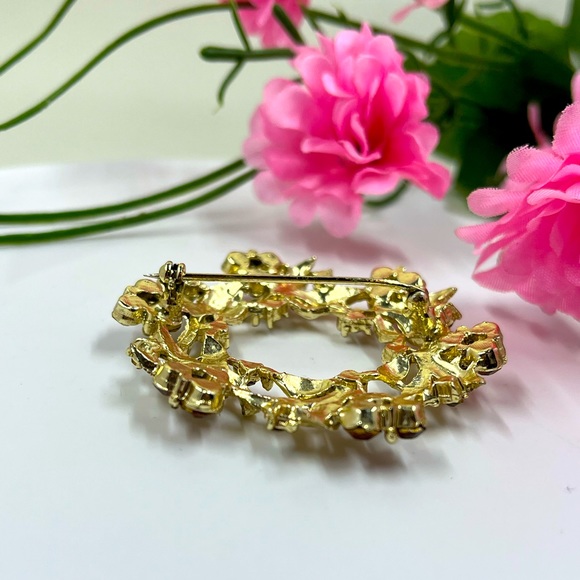 Amber Crystal Wreath Vintage Brooch 2.25 Inches Long - Picture 4 of 5